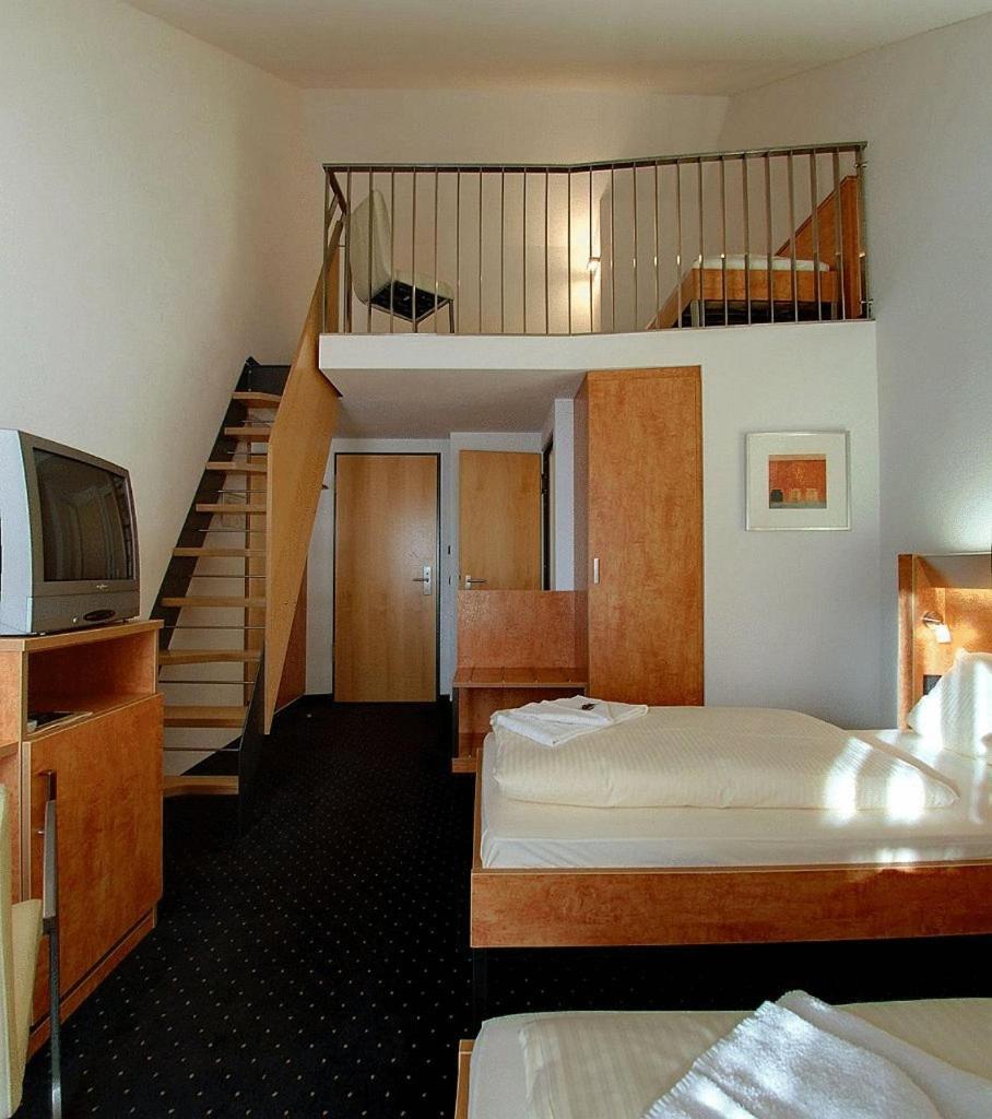 Hotel Gasthof Gross Бергкирхен Экстерьер фото